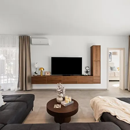 Boni Domini In - Haus Fuer 6 Personen * Žminj