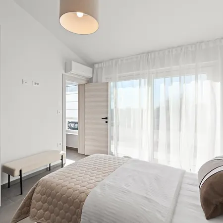Villa Boni Domini In - Haus Fuer 6 Personen Žminj