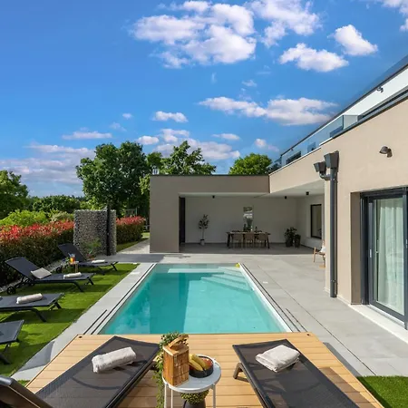 Villa Boni Domini In - Haus Fuer 6 Personen